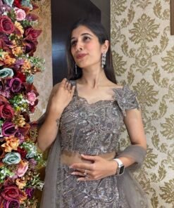 Alternative view of CLASSY GREY FISH CUT LENGHA