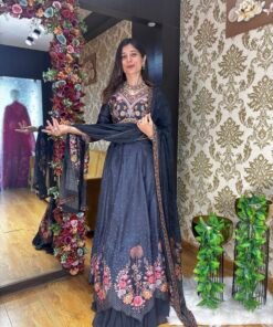 STYLISH KOLKATA WORK SILK LENGHA CHOLI WITH DUPATTA-BLACK