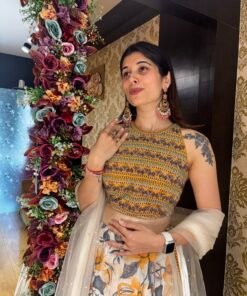 Alternative view of IHARA HALTER NECK STYLISH CROP LENGHA-YELLOW FLORA
