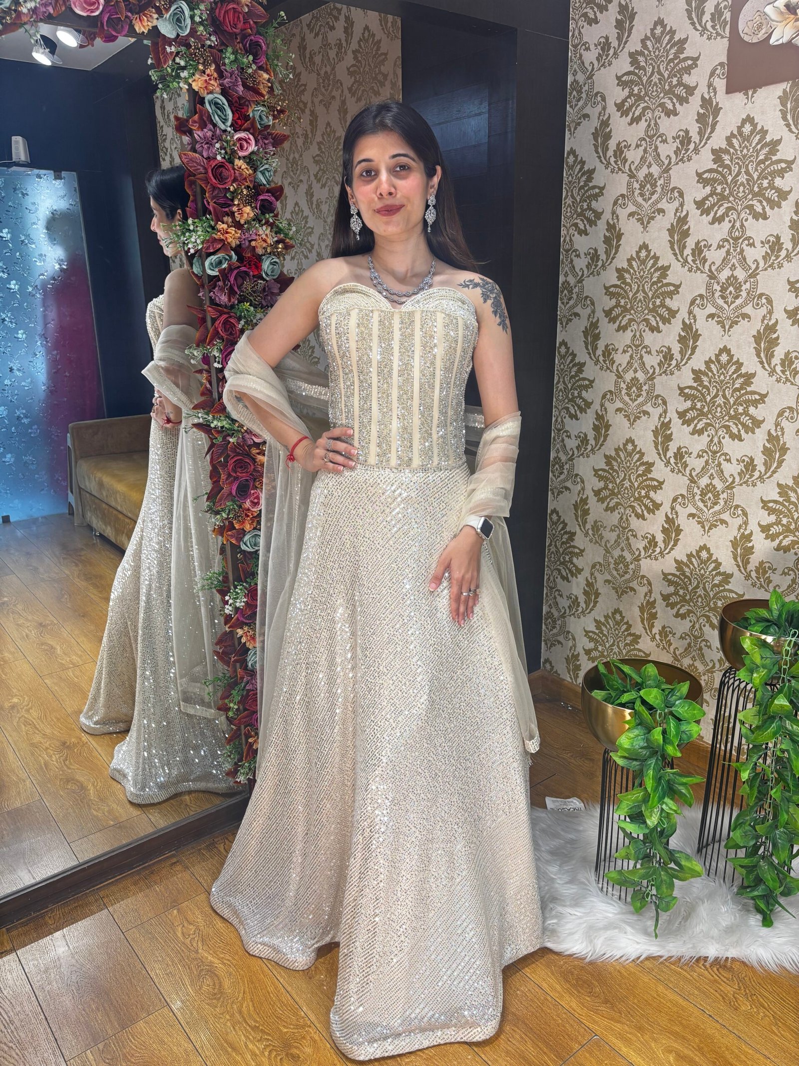 DIVA GOLDEN CORSET SEQUENCED HEAVY CROP TOP