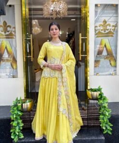 NOOR SUNEHRI NAZAKHAT LENGHA CHOLI WITH DUPATTA