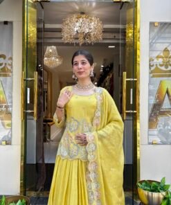 Alternative view of NOOR SUNEHRI NAZAKHAT LENGHA CHOLI WITH DUPATTA